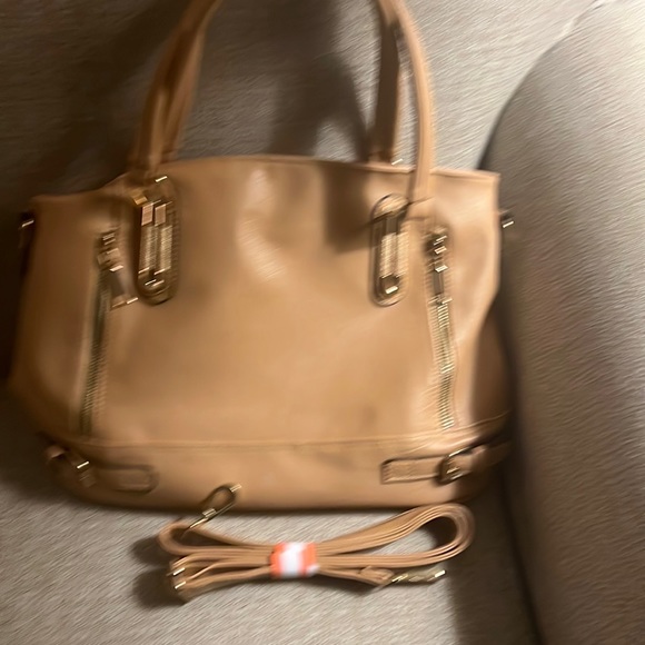 Neutral tan with gold toned accents - Picture 3 of 5